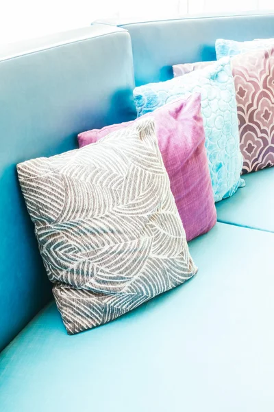 Poduszki na kanapie ozdoba — Zdjęcie stockowe