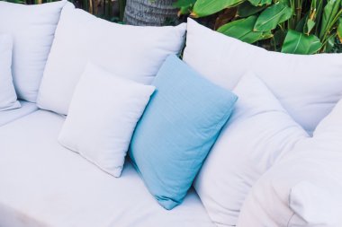 Güzel lüks yastıklar Divan