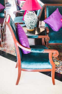 Yastıklar kanepe ve sandalye