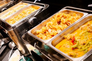 Otel restoranında açık büfe