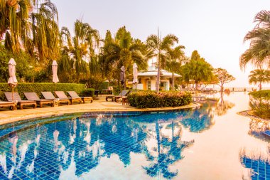 Günbatımı kez Resort'ta yüzme havuzu