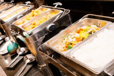 Otel restoranında açık büfe