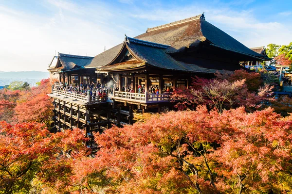 Kiyomizu dera templo en Kyoto en Japón — Foto de Stock