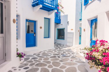 Santorini ve Yunanistan tarzı ile güzel mimari