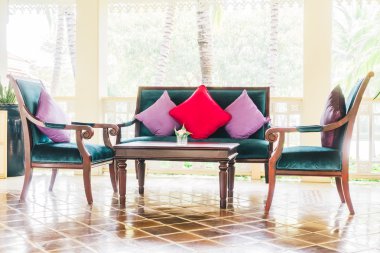 Yastıklar kanepe ve sandalye