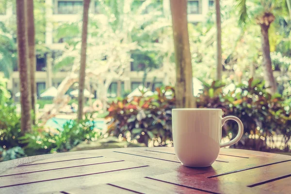 Xícara de café na mesa — Fotografia de Stock