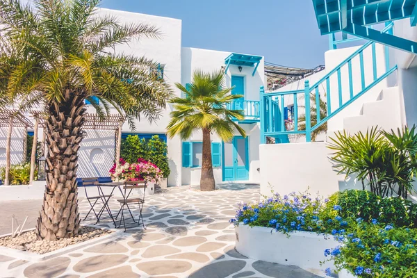 サントリーニ島、ギリシャのスタイルで美しい建築 — ストック写真