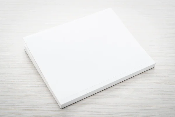 Чистый белый макет книги — стоковое фото