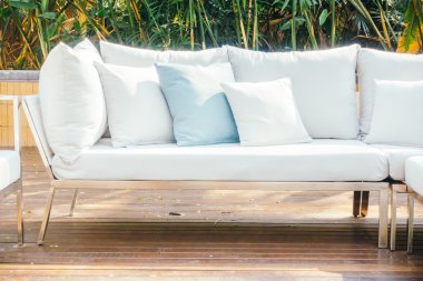 Güzel lüks yastıklar Divan