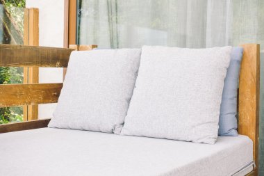 Kanepe dekorasyon yastık