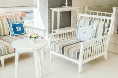 Güzel lüks yastıklar Divan