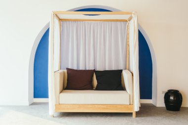 Güzel lüks yastıklar Divan