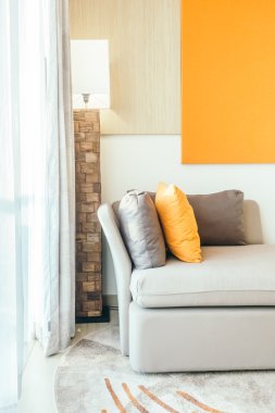 Kanepe dekorasyon yastık