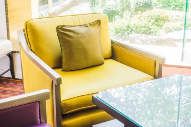 Güzel lüks yastıklar Divan