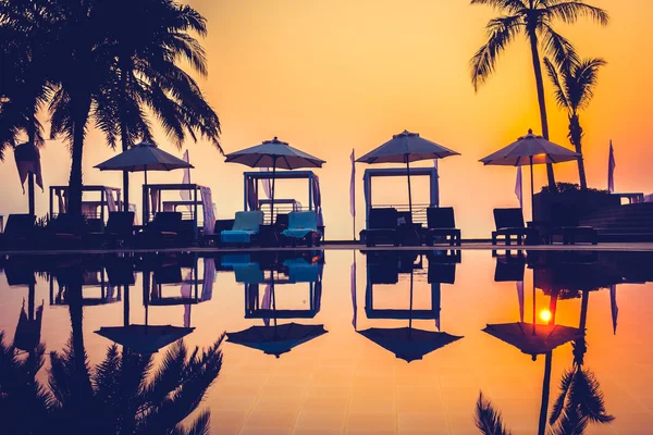 Güzel siluet palmiye ağacı