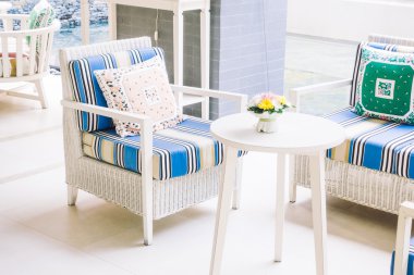 Güzel lüks yastıklar Divan