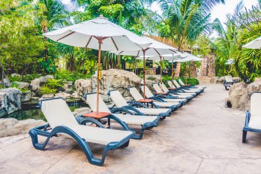 lüks Yüzme Havuzu Peyzaj