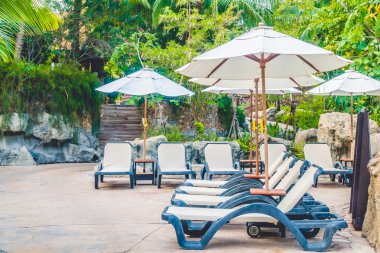 lüks Yüzme Havuzu Peyzaj