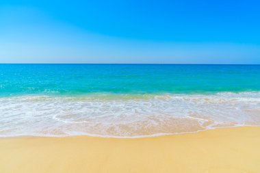 Güzel sahil ve deniz