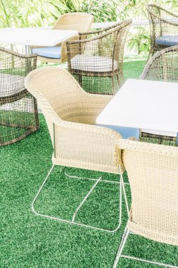 Boş sandalye ve masa Restaurant'ta