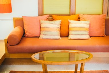 Kanepe dekorasyon yastık