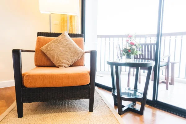 Kanepe dekorasyon yastık