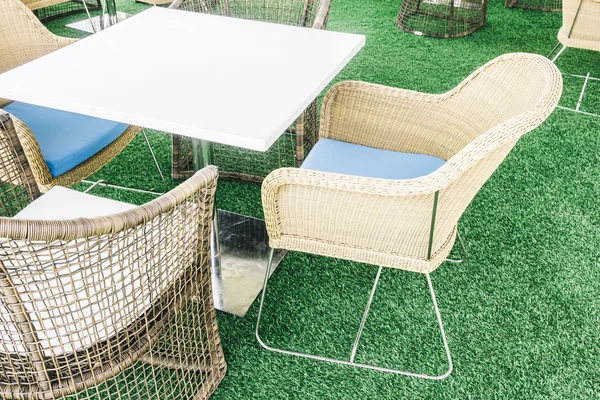 Empty chairs and table in restaurant — Stock Photo, Image