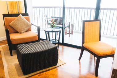 Kanepe dekorasyon yastık