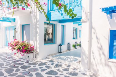 Santorini ve Yunanistan tarzı ile güzel mimari