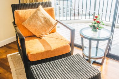 Kanepe dekorasyon yastık