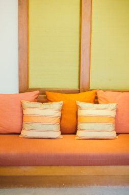 Kanepe dekorasyon yastık