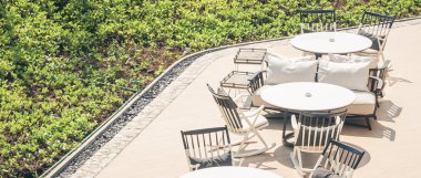 Modern sandalye ve masa