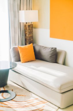 Kanepe dekorasyon yastık