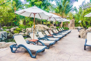 lüks Yüzme Havuzu Peyzaj