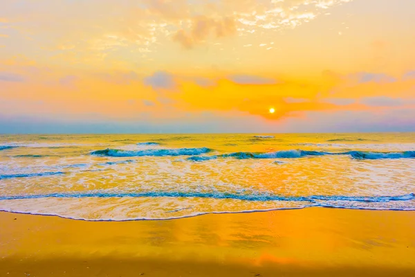 Güzel deniz ve sahil — Stok fotoğraf