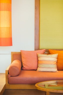 Kanepe dekorasyon yastık