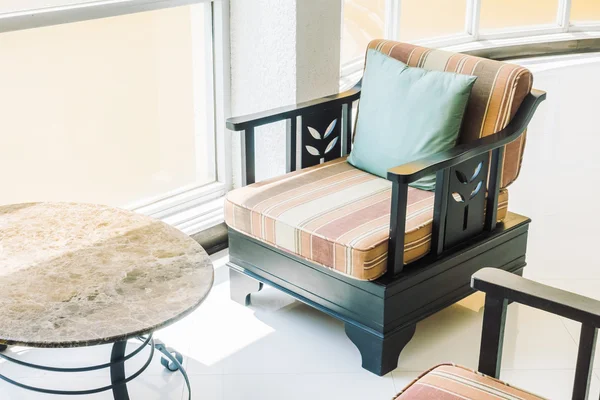 Güzel lüks yastıklar Divan