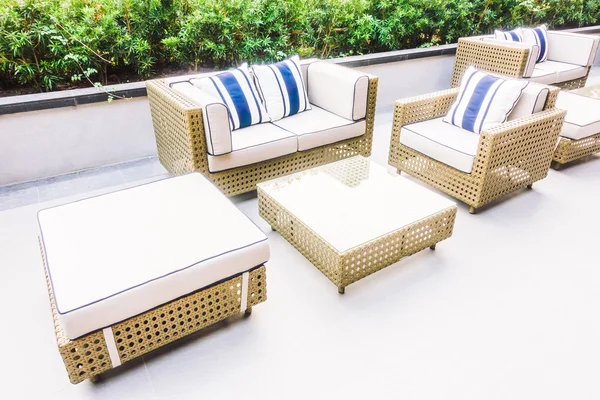 Kanepe yastık ve sandalye dekorasyon