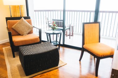 Kanepe dekorasyon yastık