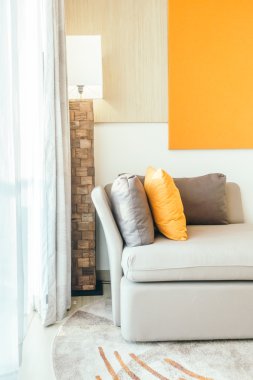 Kanepe dekorasyon yastık