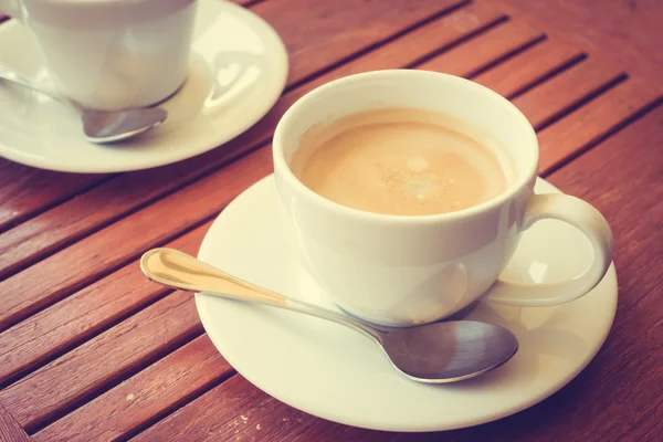 Weiße Kaffeetassen — Stockfoto