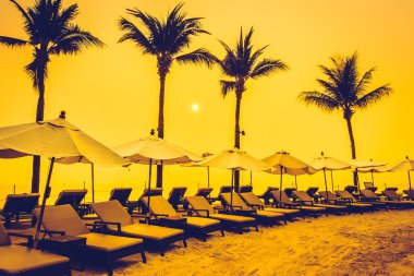 Otel tatil köyünde güzel bir yüzme havuzu