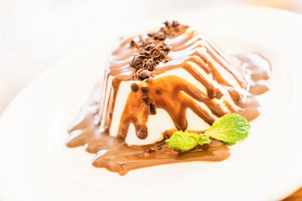 Chocolate panna cotta — Stock Photo, Image