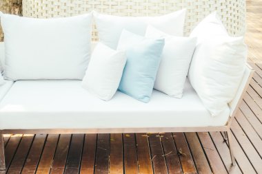 Güzel lüks yastıklar Divan