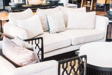 Güzel lüks yastıklar Divan