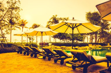 gündoğumu kez Resort'ta yüzme havuzunda