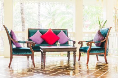 Yastıklar kanepe ve sandalye