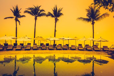 gündoğumu kez Resort'ta yüzme havuzunda