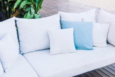 Güzel lüks yastıklar Divan