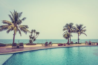 Açık Yüzme Havuzu